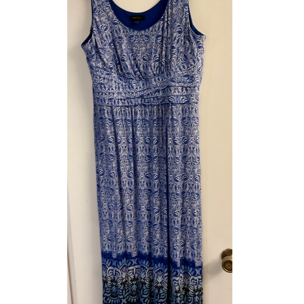 Blue and White Sleeveless Maxi Dress